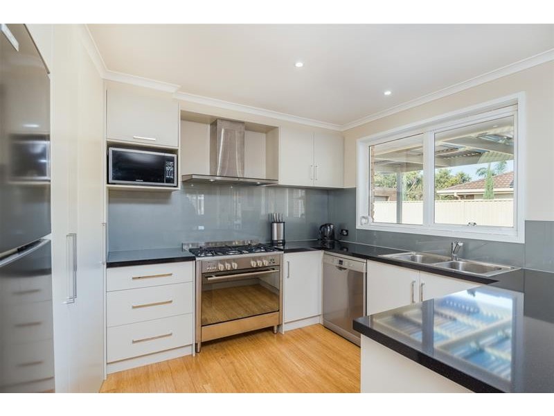 10 Henderson Drive, Lara VIC 3212