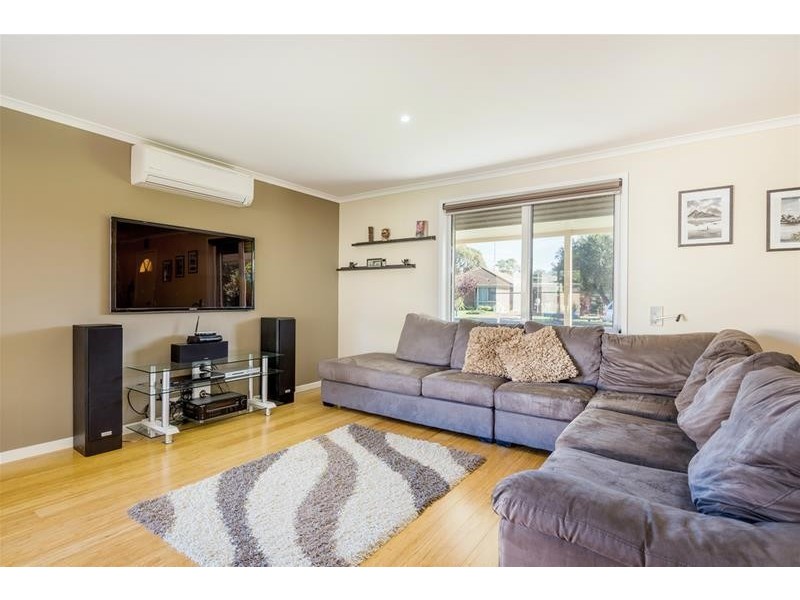 10 Henderson Drive, Lara VIC 3212