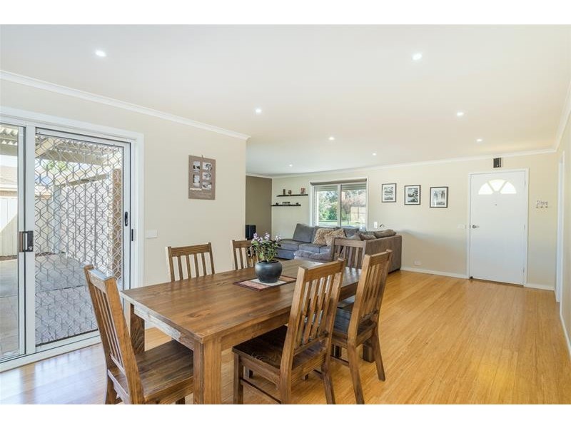 10 Henderson Drive, Lara VIC 3212