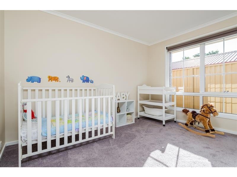 10 Henderson Drive, Lara VIC 3212