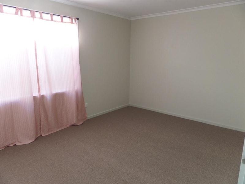 99 Flinders Avenue, Lara VIC 3212