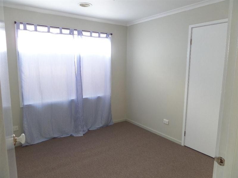 99 Flinders Avenue, Lara VIC 3212