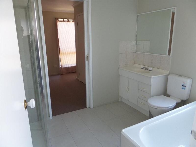 99 Flinders Avenue, Lara VIC 3212