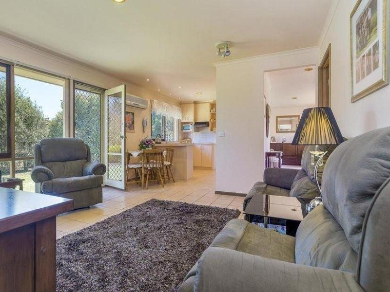 1 Kantara Crescent, Lara VIC 3212