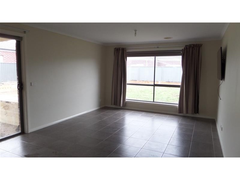 8 Barnong Way, Lara VIC 3212