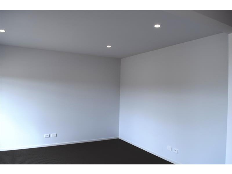 19 Westlakes Boulevard, Lara VIC 3212