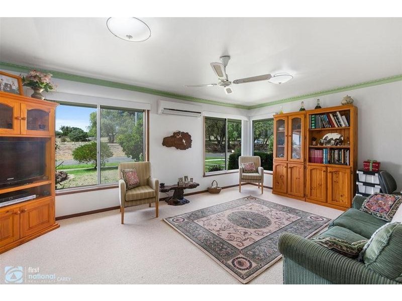 49 Station Lake Road, Lara VIC 3212