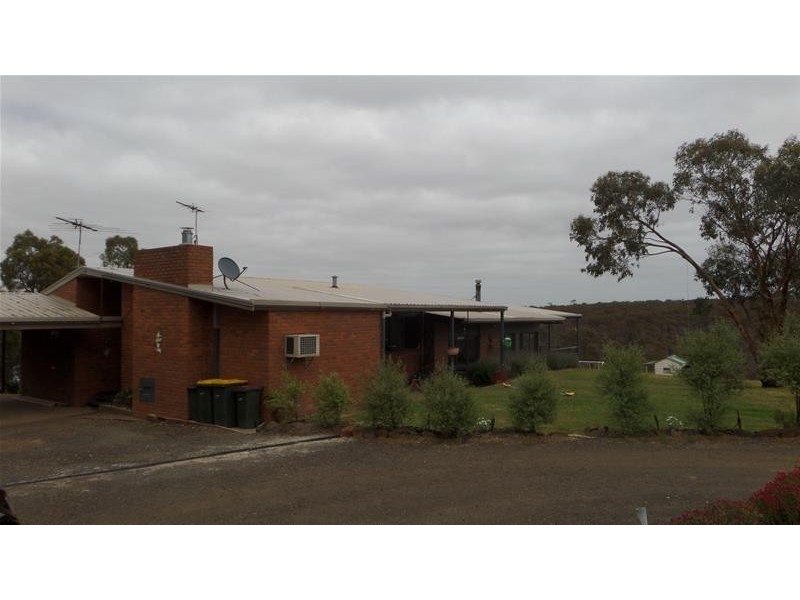 355 DeMotts Road, Anakie VIC 3221