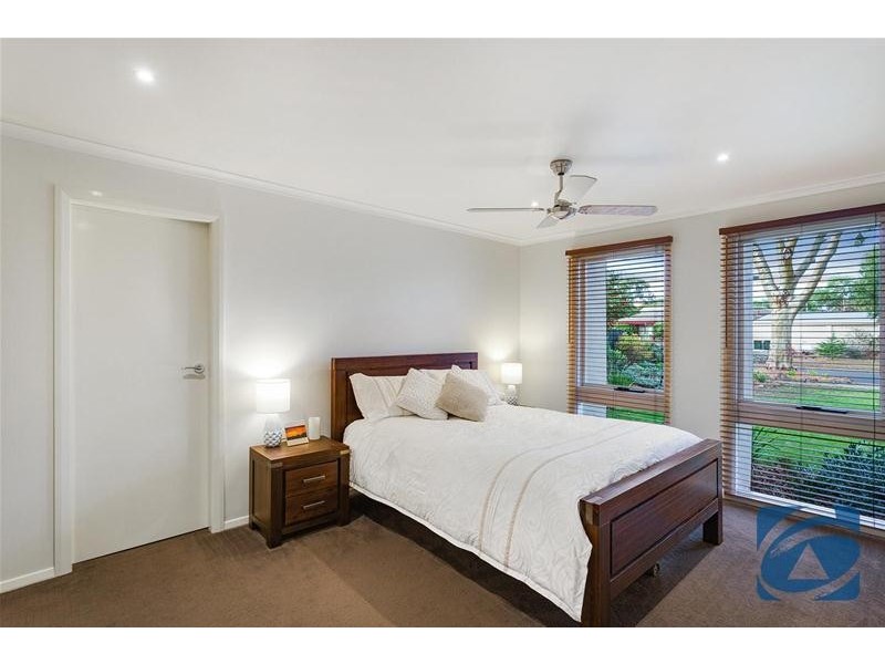 11 Lime Crescent, Lara VIC 3212