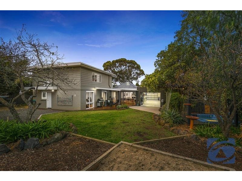 11 Lime Crescent, Lara VIC 3212