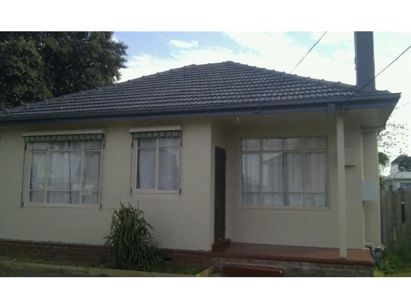 21 Pettitt Crescent, Norlane VIC 3214