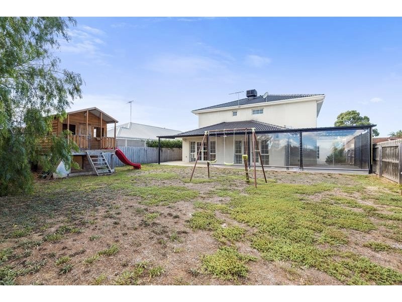 18 Looker Street, Lara VIC 3212