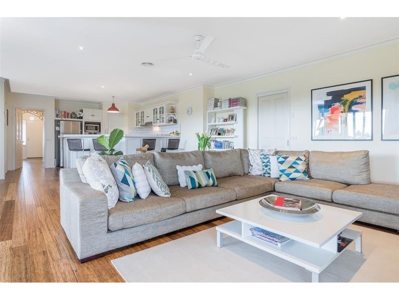 70 McNeill Court, Lara VIC 3212