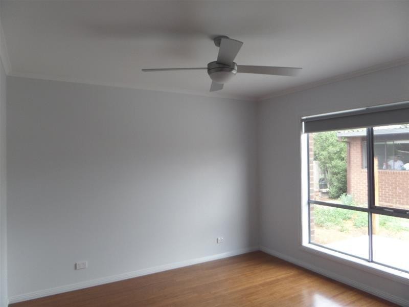 2/70 Smeaton Close, Lara VIC 3212