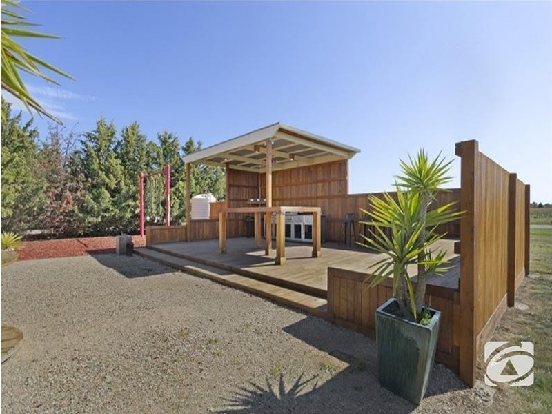 90 Calvert Road, Little River VIC 3211