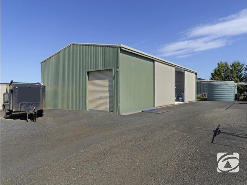 90 Calvert Road, Little River VIC 3211