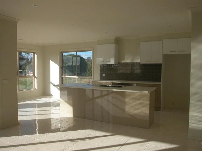 45 McIntyre Road, Lara VIC 3212