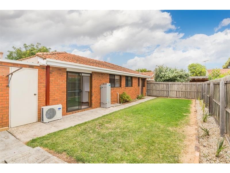 2/20 Buckingham Street, Lara VIC 3212