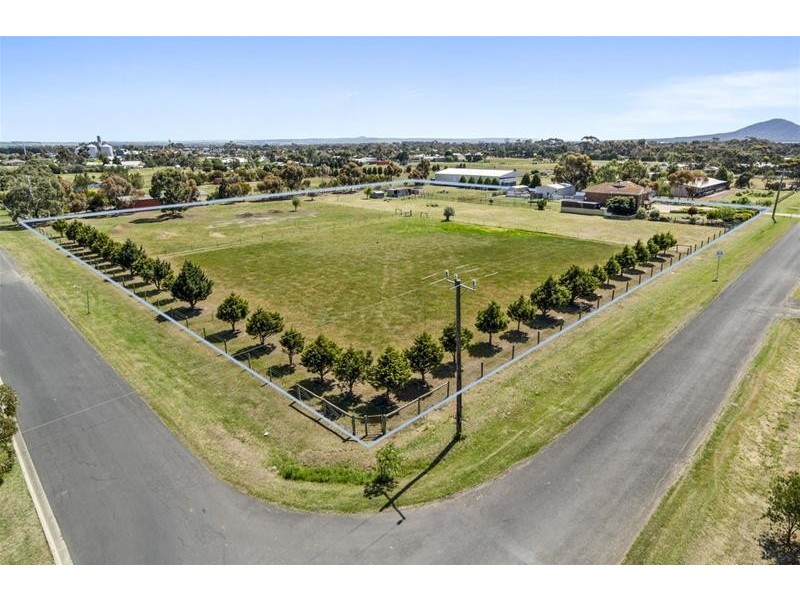 30 Austin Street, Lara VIC 3212