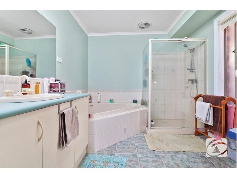 6 Wongalea Drive, Lara VIC 3212