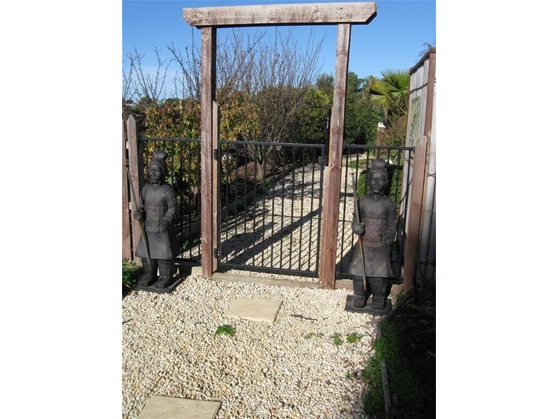 6 Wongalea Drive, Lara VIC 3212