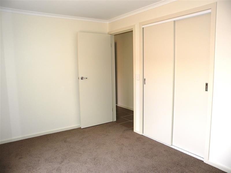 2/24 Bank Street, Lara VIC 3212