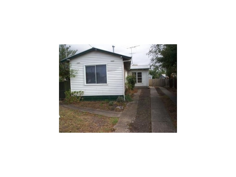 18 Rosella Court, Norlane VIC 3214