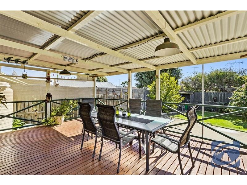 16 Howitt Avenue, Corio VIC 3214