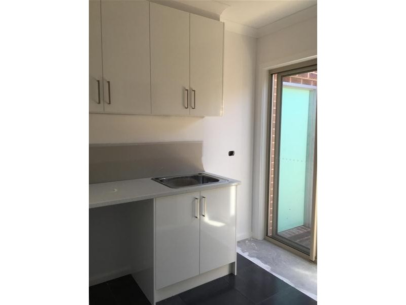 2/2 Martain Avenue, Lara VIC 3212