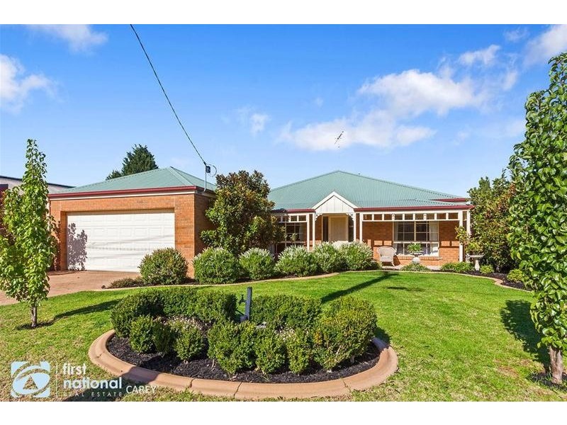 34 Cameron Crescent, Lara VIC 3212