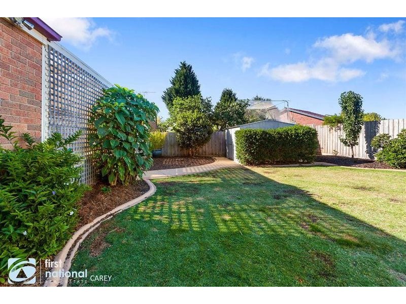 34 Cameron Crescent, Lara VIC 3212