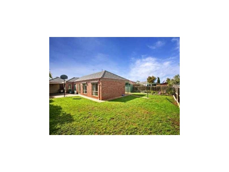 5  Michelle Court, Lara VIC 3212