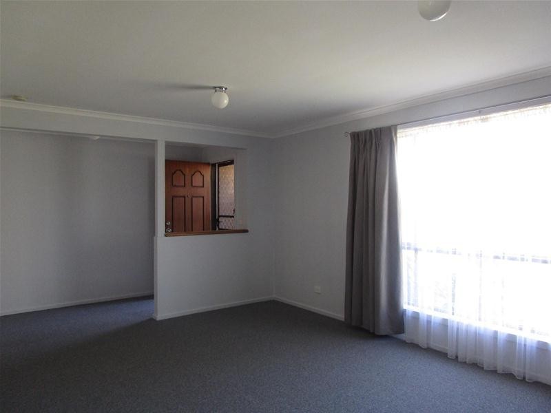 68 Cameron Crescent, Lara VIC 3212