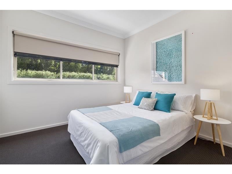 2 Raymond George Place, Lara VIC 3212