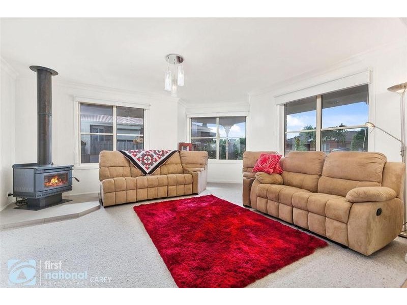 19 Young Street, Lara VIC 3212