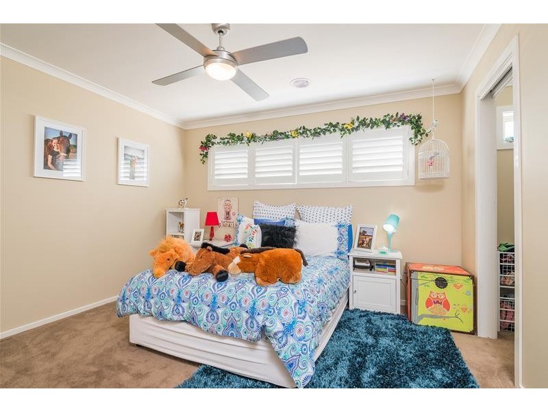 39 West Lakes Boulevard, Lara VIC 3212