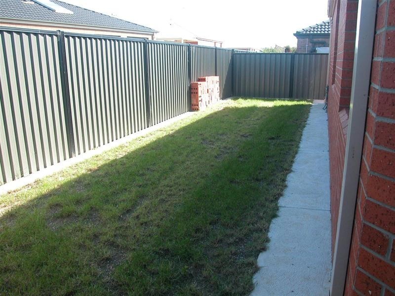 12 Bella Julia Place, Lara VIC 3212