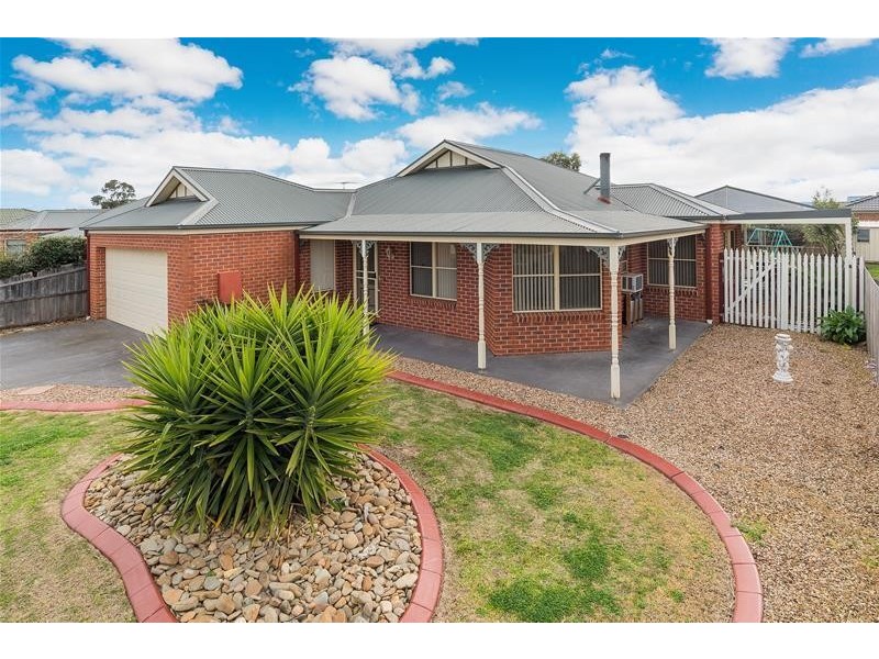 19 Young Street, Lara VIC 3212