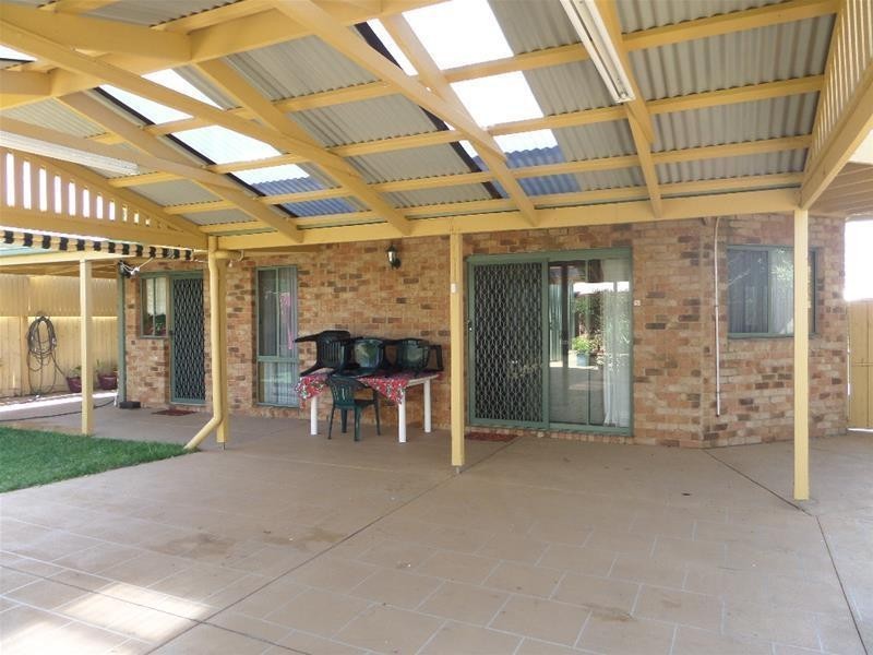 4 Mungari Crt, Lara VIC 3212