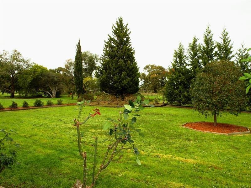 6 Windermere Road, Lara VIC 3212