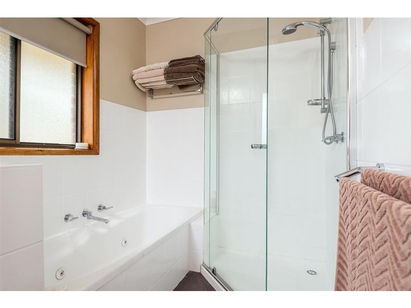 6 Windermere Road, Lara VIC 3212