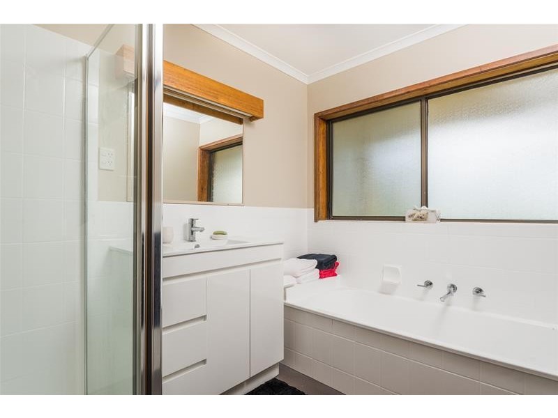 6 Windermere Road, Lara VIC 3212