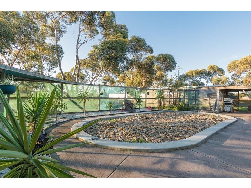 40 Coonawarra Drive, Lara VIC 3212