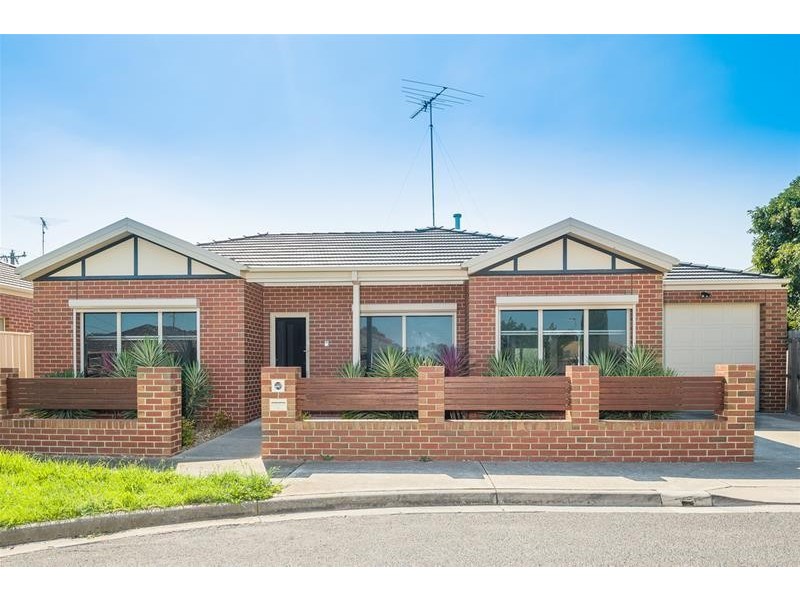 18 Holdsworth Court, Norlane VIC 3214