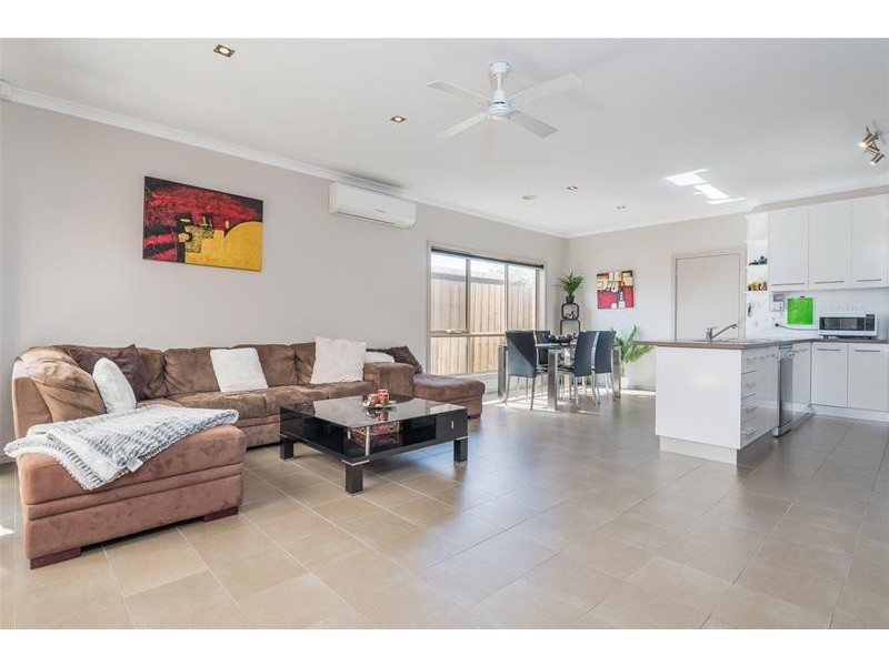 18 Holdsworth Court, Norlane VIC 3214