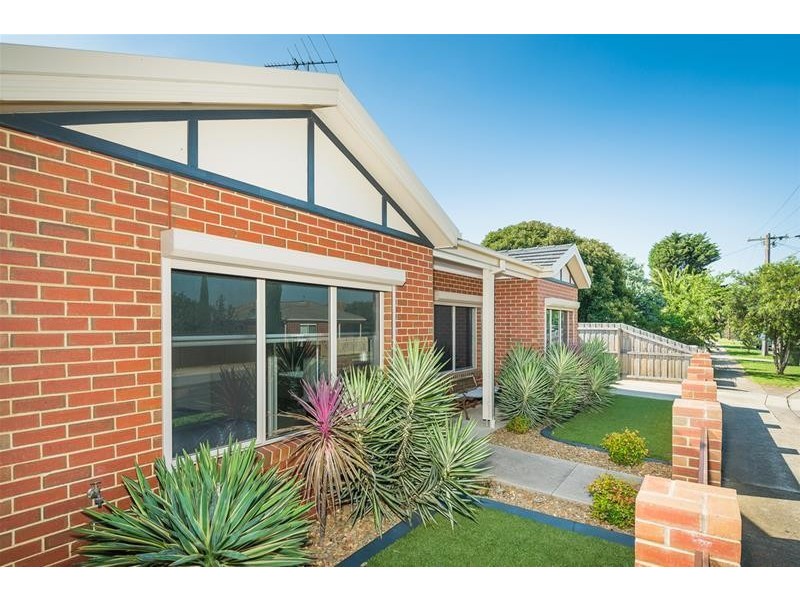 18 Holdsworth Court, Norlane VIC 3214