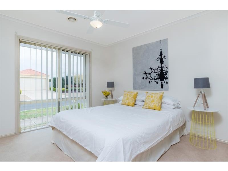 25 Skylark Court, Lara VIC 3212