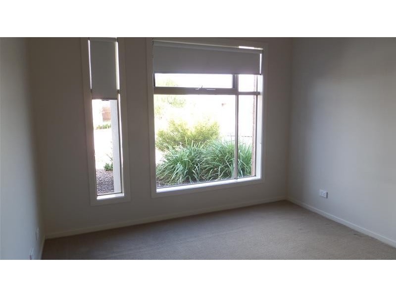 1 Darter Court, Lara VIC 3212