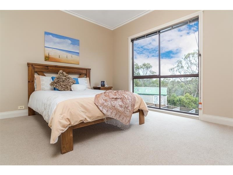 255 Demotts Road, Anakie VIC 3221