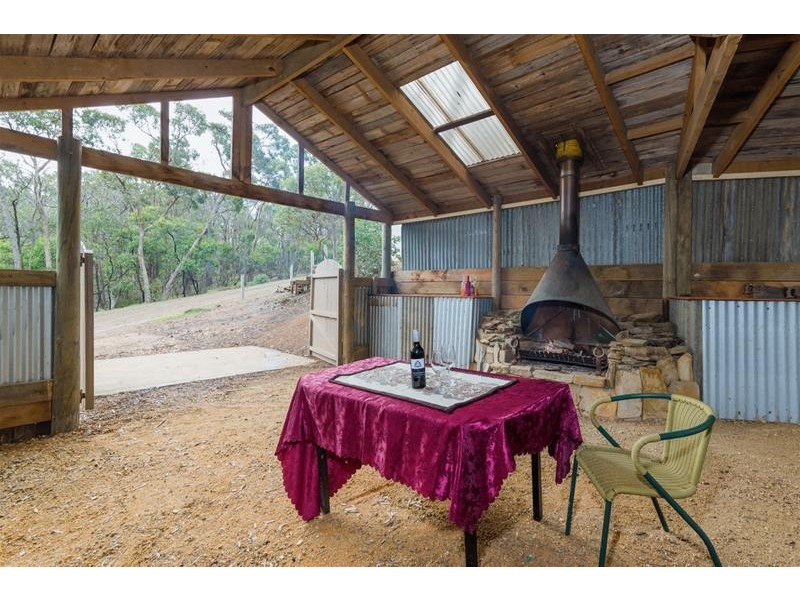 255 Demotts Road, Anakie VIC 3221